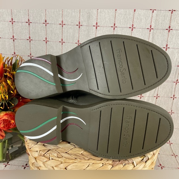 ☘️HP☘️ Franco Sarto “Karrie” Army Green Leather Combat Ankle Boots 9 Thick Sole - Picture 8 of 10